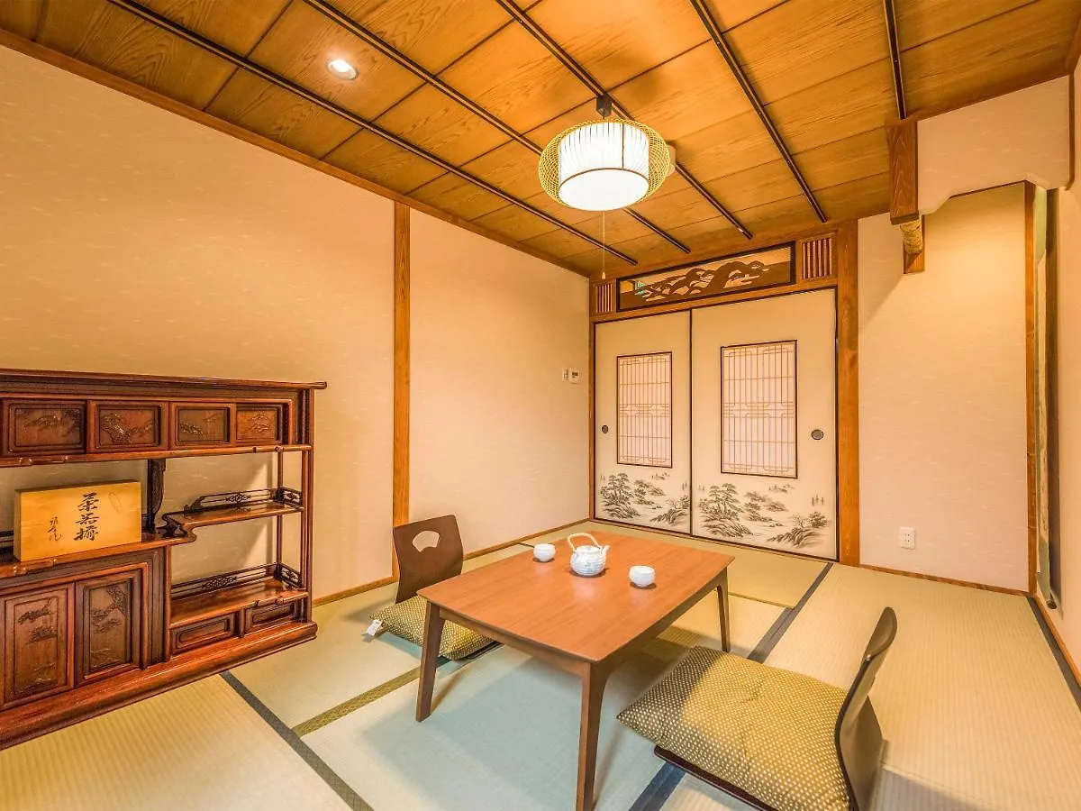 Homestay 慶有魚•清水（Kyotofish-Kiyomizu）日式庭院浴缸三室町屋近清水寺 Apartment